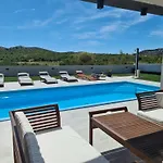 Marko Villa Banjevci